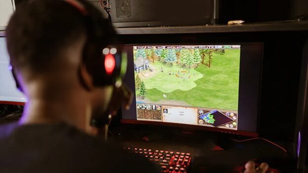 开放世界生存游戏服务器带宽规划示意图